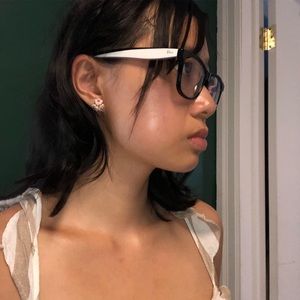 Meet your Posher, Jenny